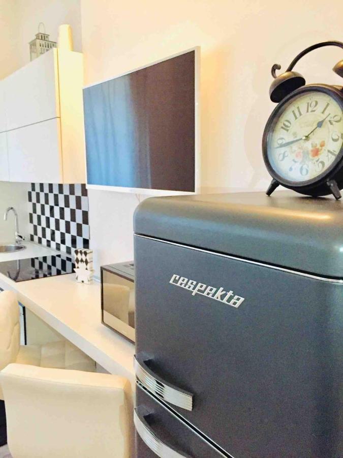 Joo'S Flat Bed & Breakfast Milan Exterior photo
